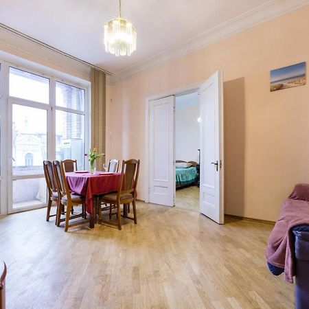 Apartment With Lovely View Kyiv Exterior foto