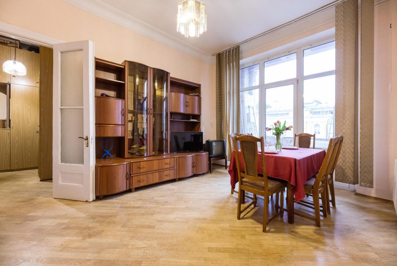 Apartment With Lovely View Kyiv Exterior foto